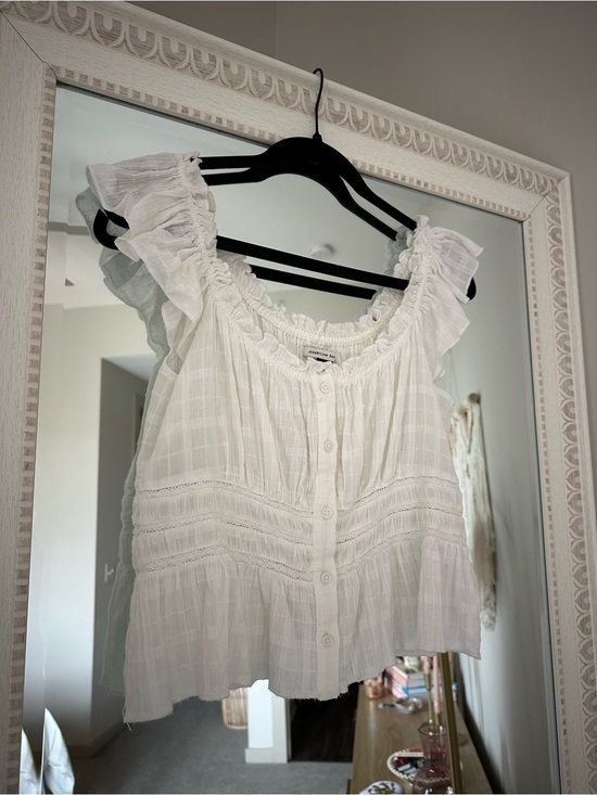 American Eagle Outfitters Tops - American Eagle Outfitters White Ruffled Button Tank